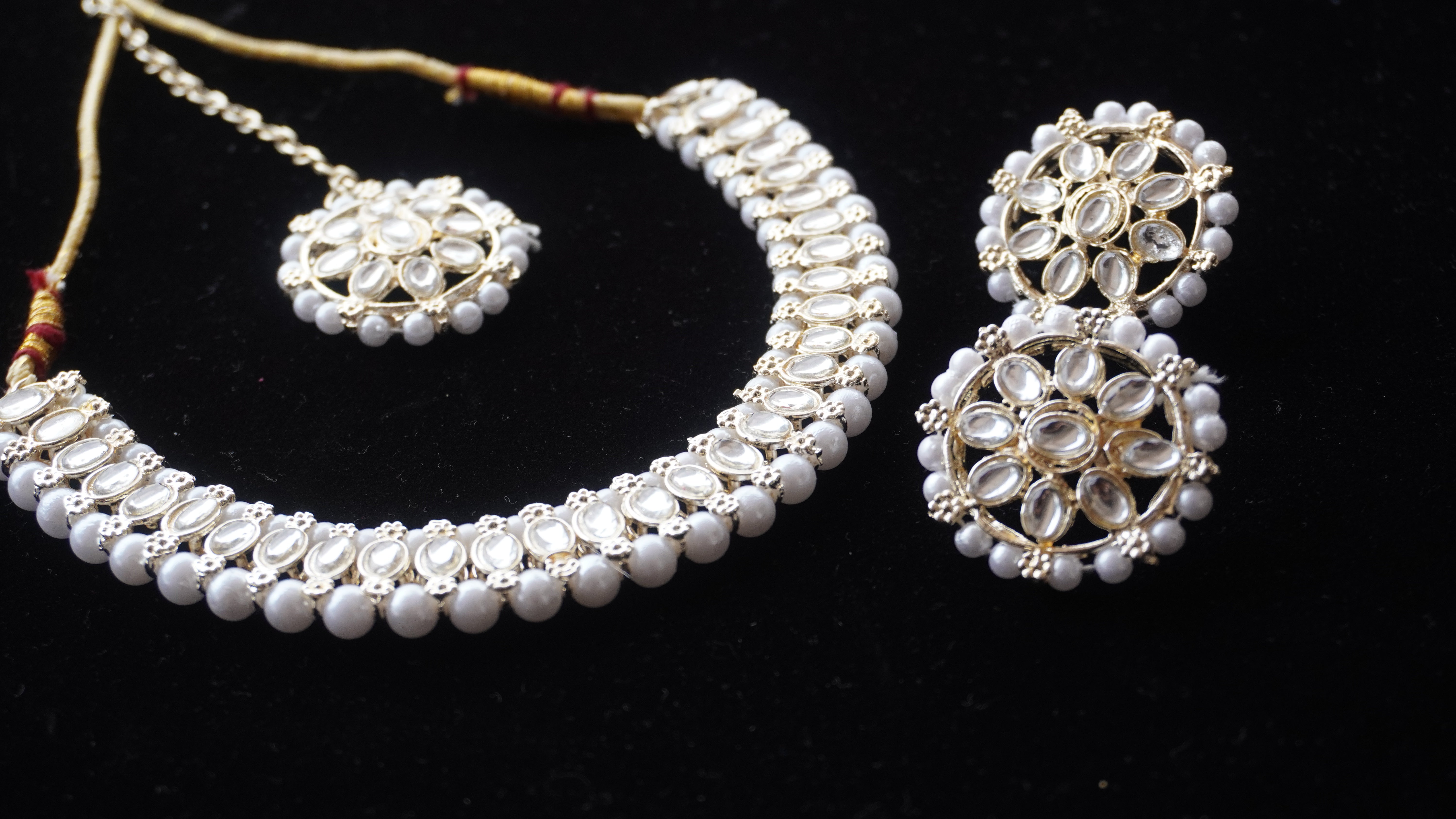 Premium White Kundan Necklace with Earrings & Tikka | Elegant Bridal Jewellery Set by Ashthi Jewels